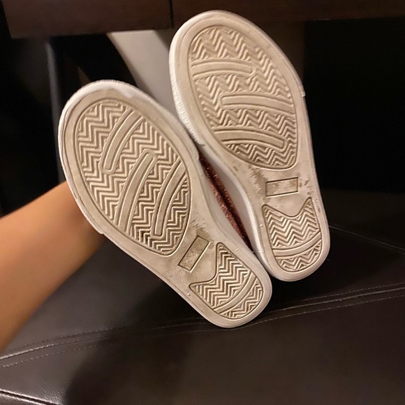 pink sparkly kid converse shoes - Picture 4 of 4